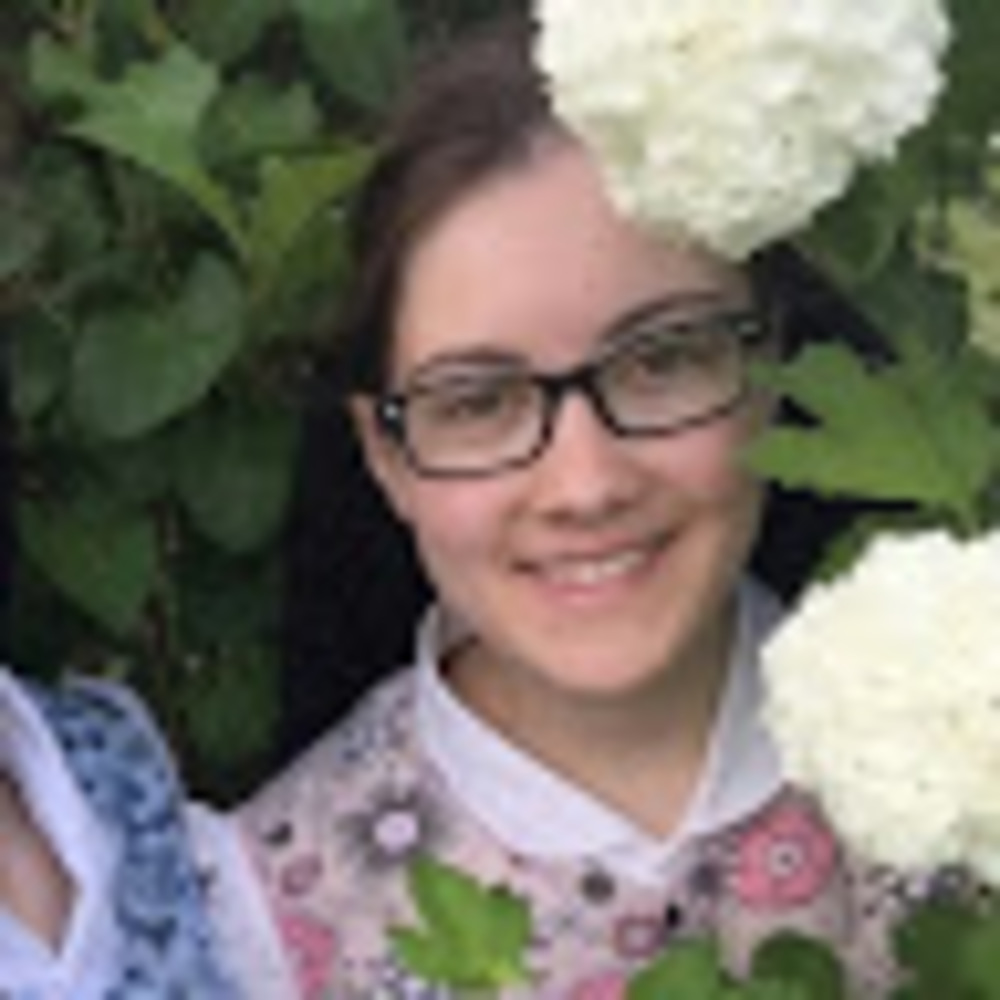 Meet your Posher, Elaina